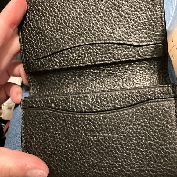 Mens coach wallet - Picture 3 of 3